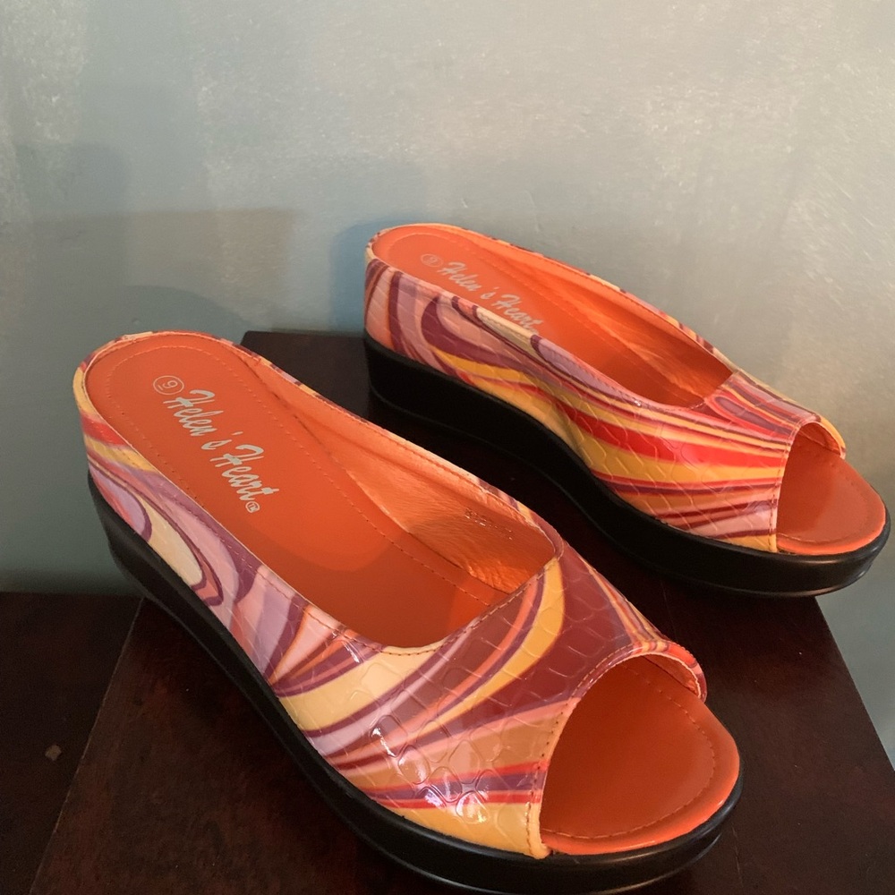 Helen's Heart Groovy Orange Slides Peep Toe Design Size 9